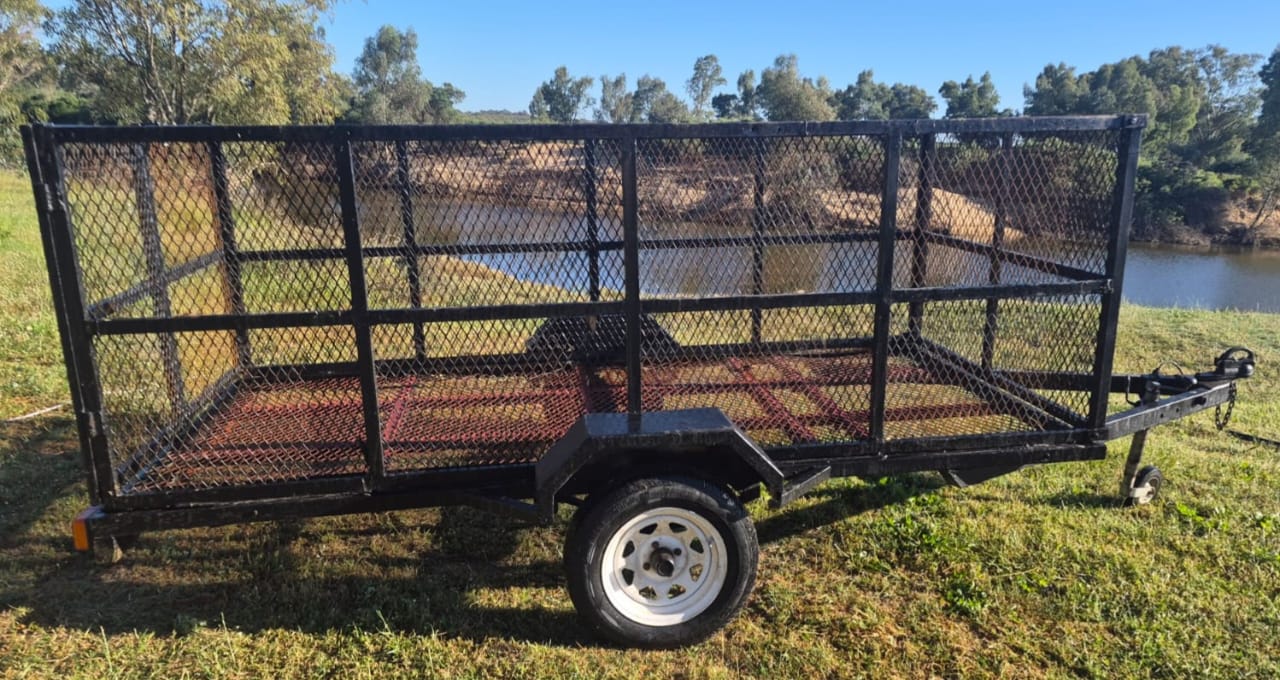 1 Ton Trailer / Sleepwa - Image 2