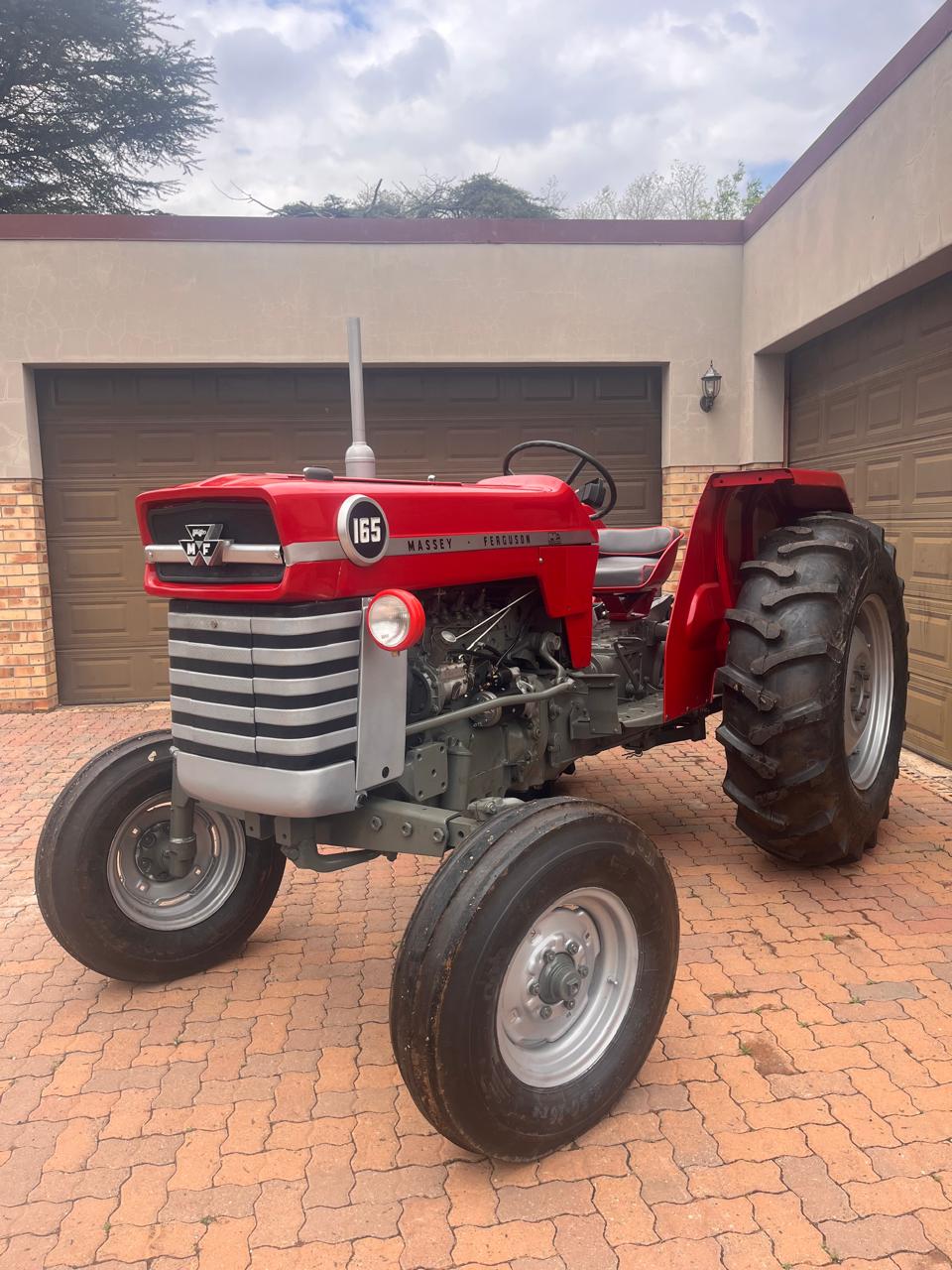 Massey Ferguson 165 2x4 Trekker / Tractor - Image 2