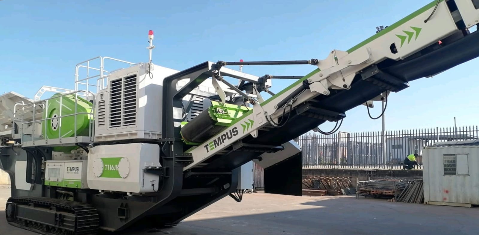New Tempus RT116JH Hybrid Crawler Mobile Crusher - Image 4