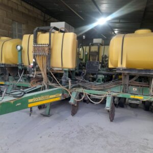 Alternative view of 6 Row 91 cm John Deere Planters