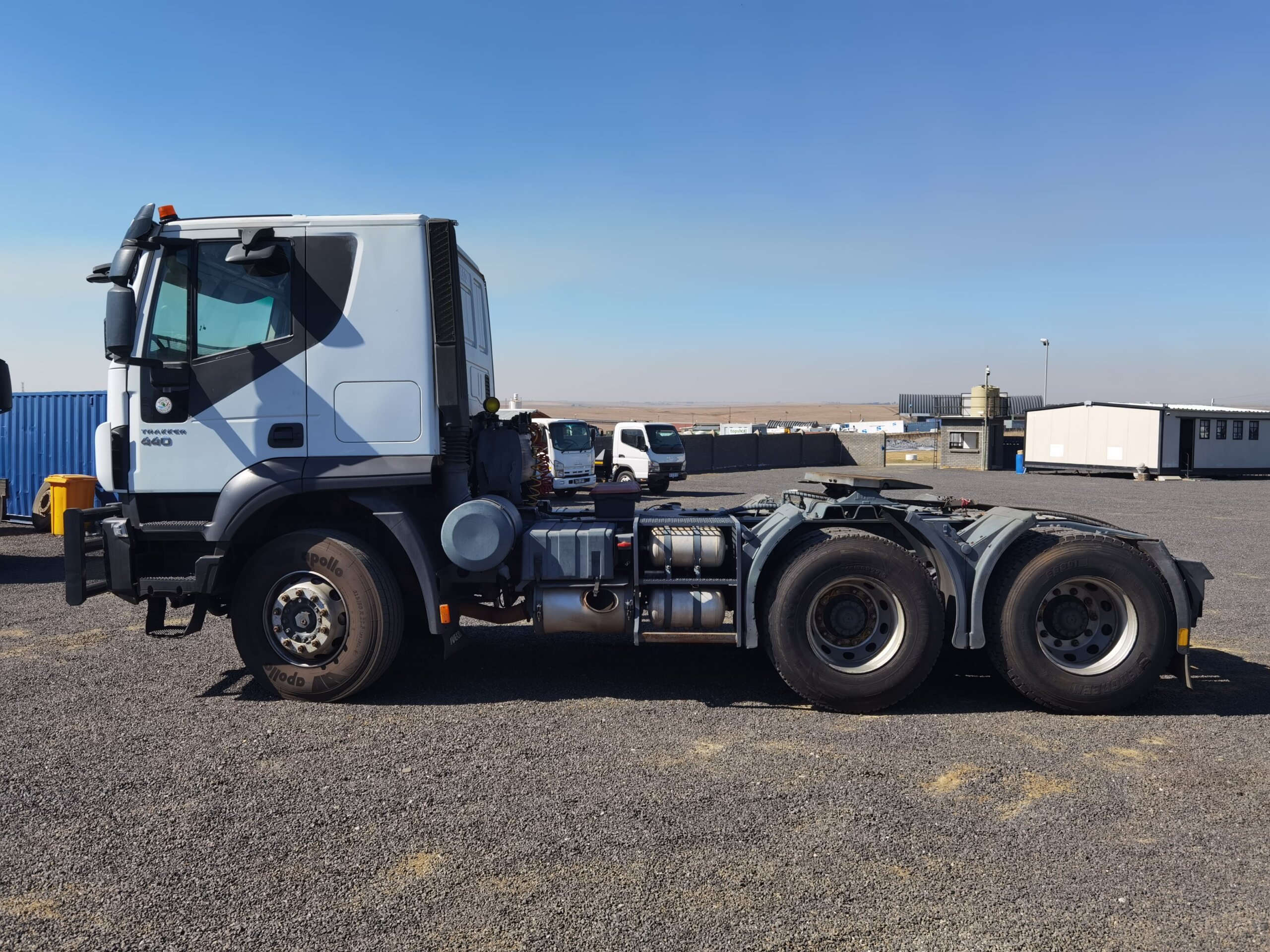 Iveco 440 Voorhakker Trok / Horse Truck - Image 5