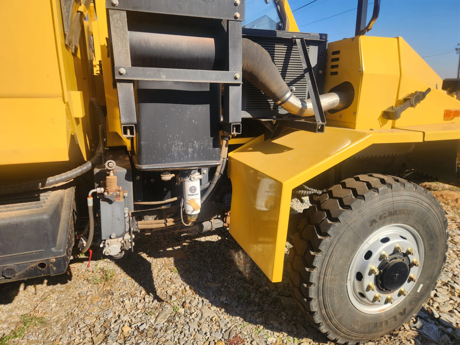 4 x FAW Dumper Trucks - Image 2
