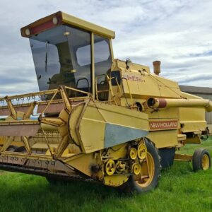 New Holland 8040 Combine Harvester / Stroper