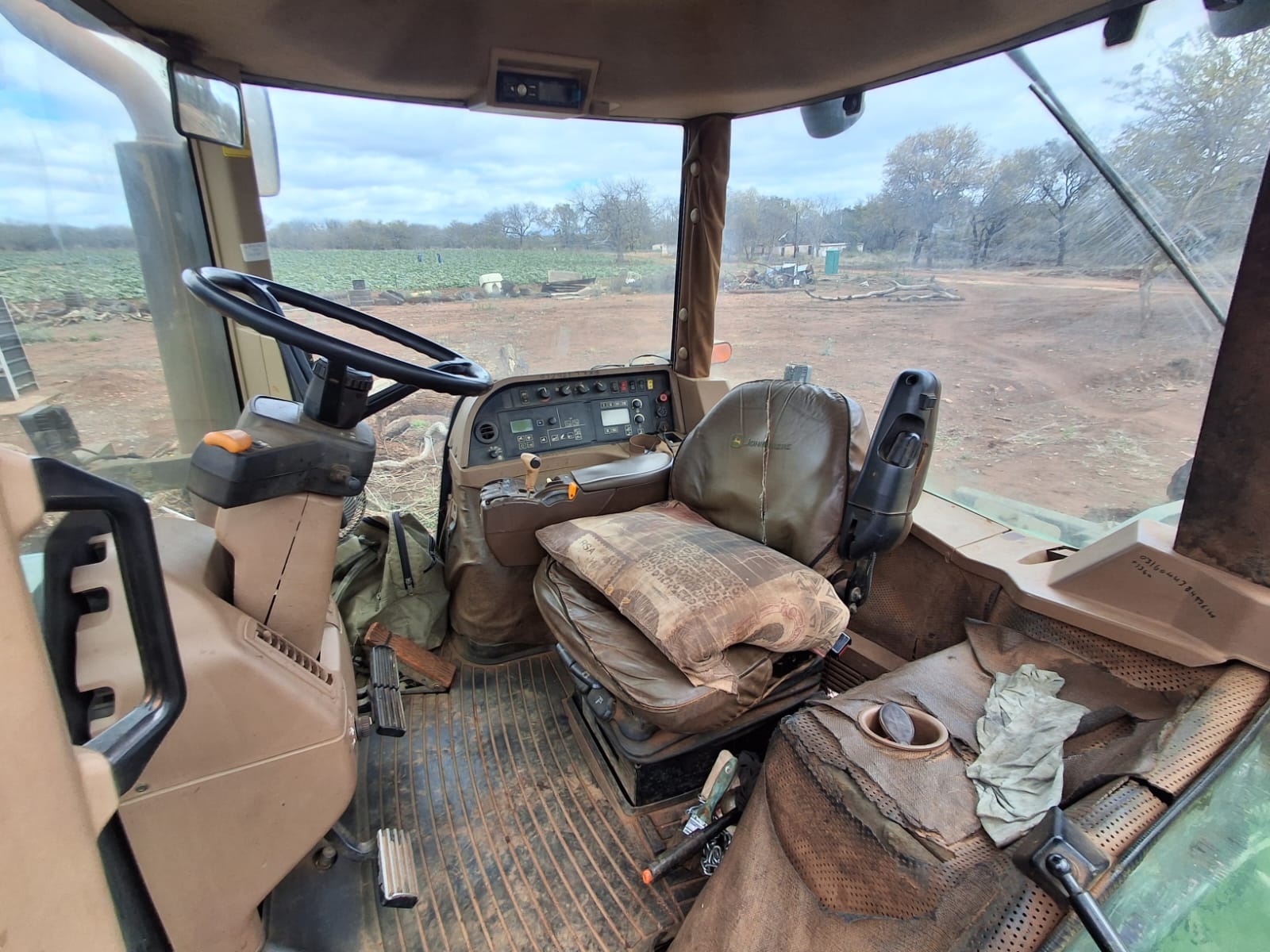 John Deere 7920 Trekker / Tractor - Image 6