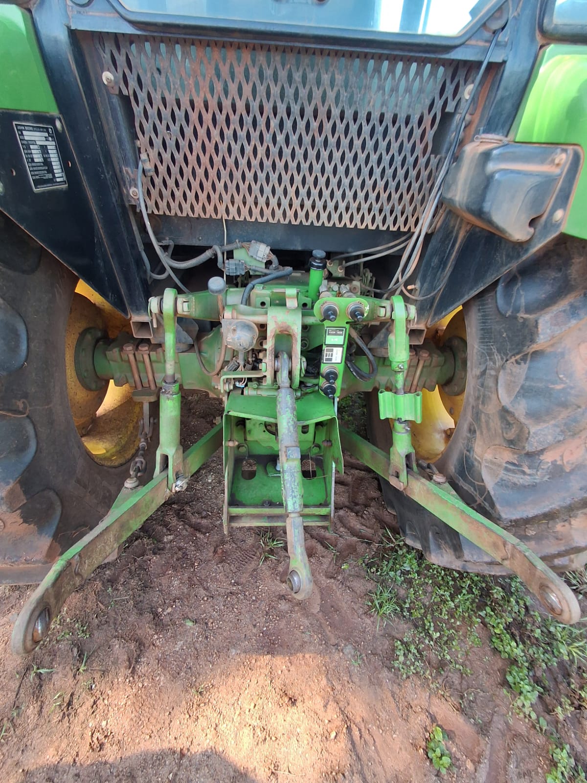 John Deere 5082E Cab Trekker / Tractor - Image 4