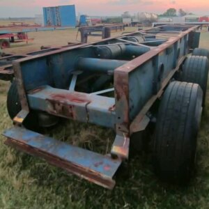 2 x 3 Axle Skeleton Trailers / Sleepwaens