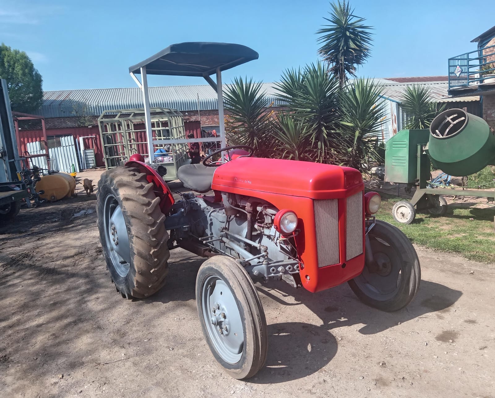 Massey Ferguson TED20 Trekker / Tractor