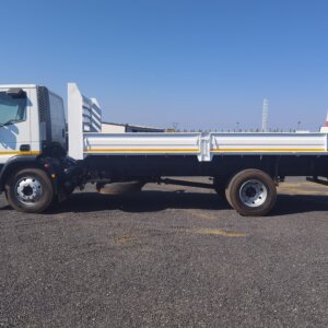 Iveco EuroCargo MLC 140E22 Valkant Trok / Truck