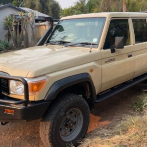 Toyota Land Cruiser V6 D/Cab Bakkie / Pickup