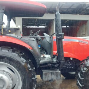 Case MXU 115 Trekker / Tractor