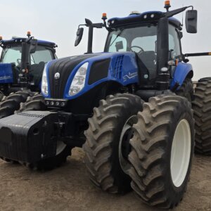 New Holland T8 410 Genesis Trekker / Tractor