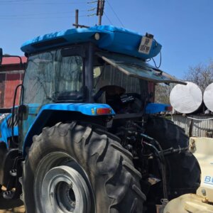 Alternative view of Landini Landforce 125 4WD Cab Trekker / Tractor