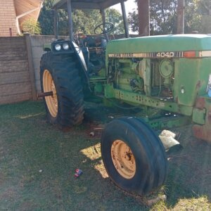 John Deere 4040 Trekker / Tractor