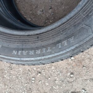 Alternative view of 3 x 265/55 R22 Dunlop All-Terrain Gebruikte Bande / Used Tires