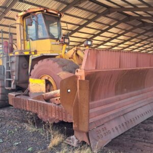 Komatsu WD600-3 Dozer / Stootskraper