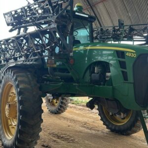 John Deere 4930 Selfaangedrewe / Self-Propelled Sprayer