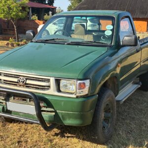 Alternative view of Toyota Hilux 3.0D KZTE Enkel Kajuit Bakkie / Single Cab Pickup