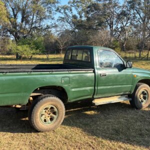 Toyota Hilux 3.0D KZTE Enkel Kajuit Bakkie / Single Cab Pickup