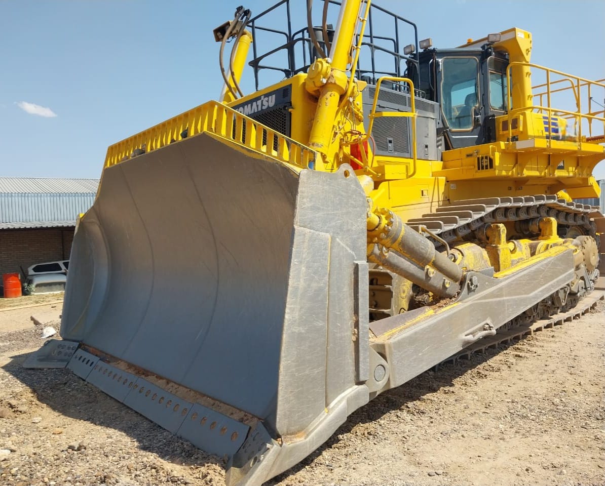 Komatsu D475A-5EO Dozer / Stootskraper - Image 2