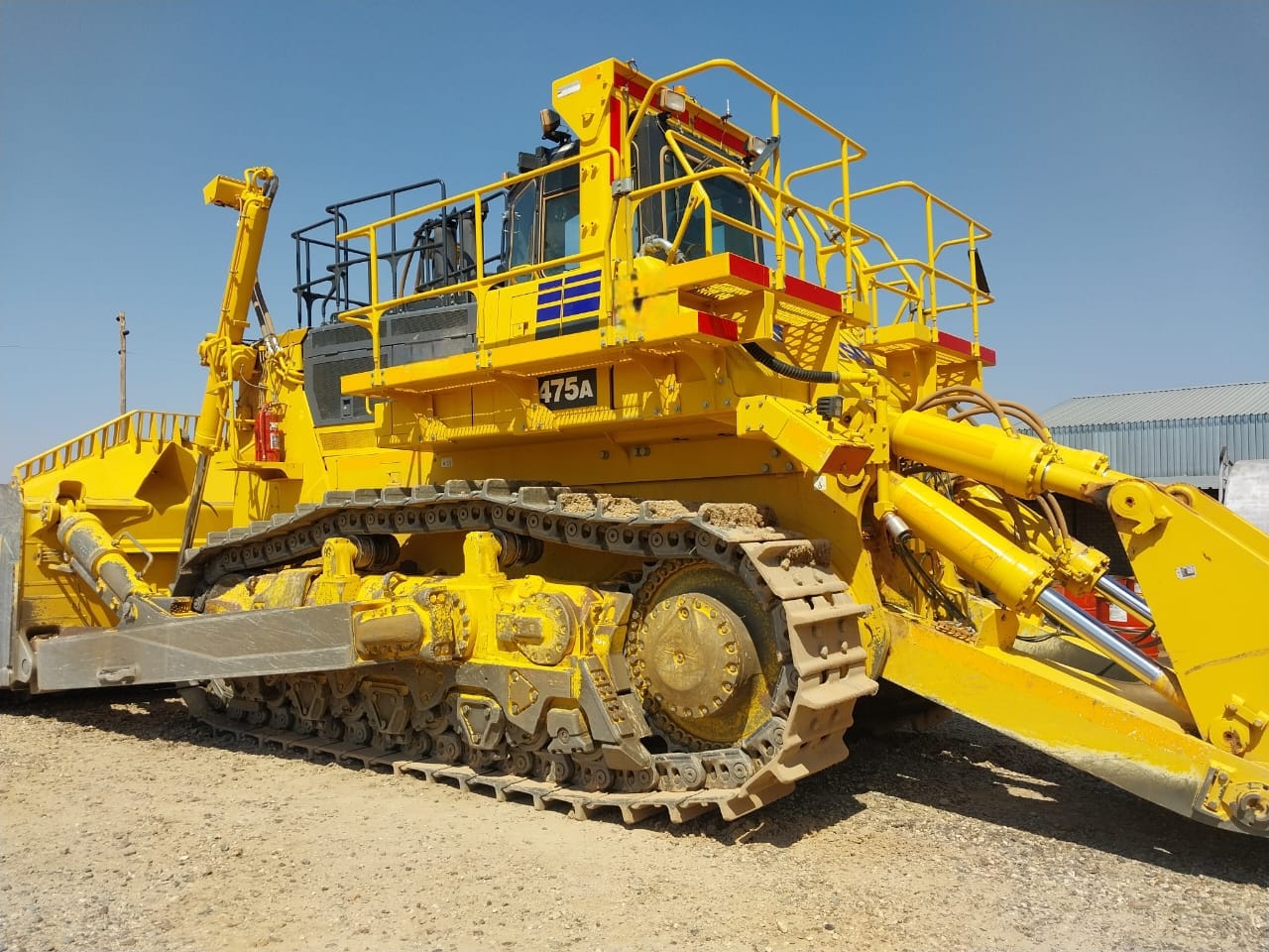 Komatsu D475A-5EO Dozer / Stootskraper