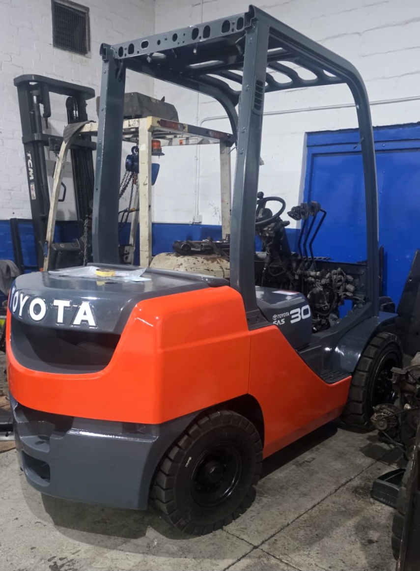 Toyota 8FD30 Forklift / Vurkhyser