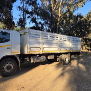 Alternative view of Hino 15-257 Dropside Massa Bees Trok / Mass Cattle Truck