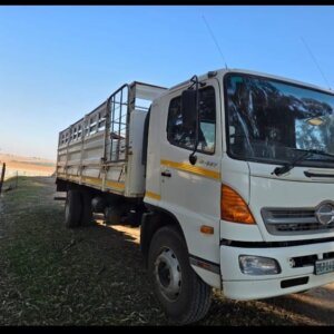 Hino 15-257 Dropside Massa Bees Trok / Mass Cattle Truck