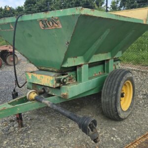 Lime / Fertilizer Spreader / Kalk-/ Kunsmisstrooier