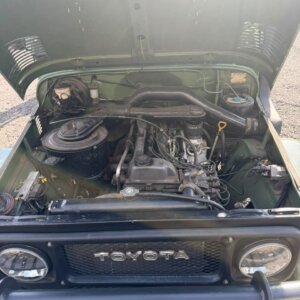 Alternative view of Toyota Land Cruiser FJ47 4.5L 4x4 Enkel Kajuit Bakkie / Single Cab Pickup