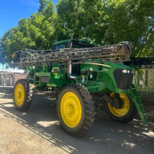 John Deere 4730 Sprayer / Spuit met 1 000 L Mengkar